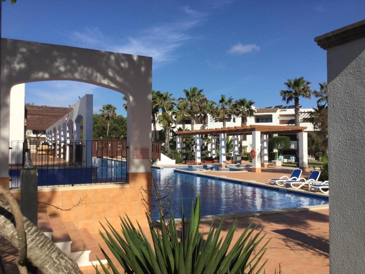 Residencia Cala Dorada Appartamento Santanyí Esterno foto